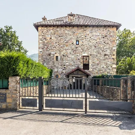Casa Torre De Guriezo * El Puente (Cantabria)